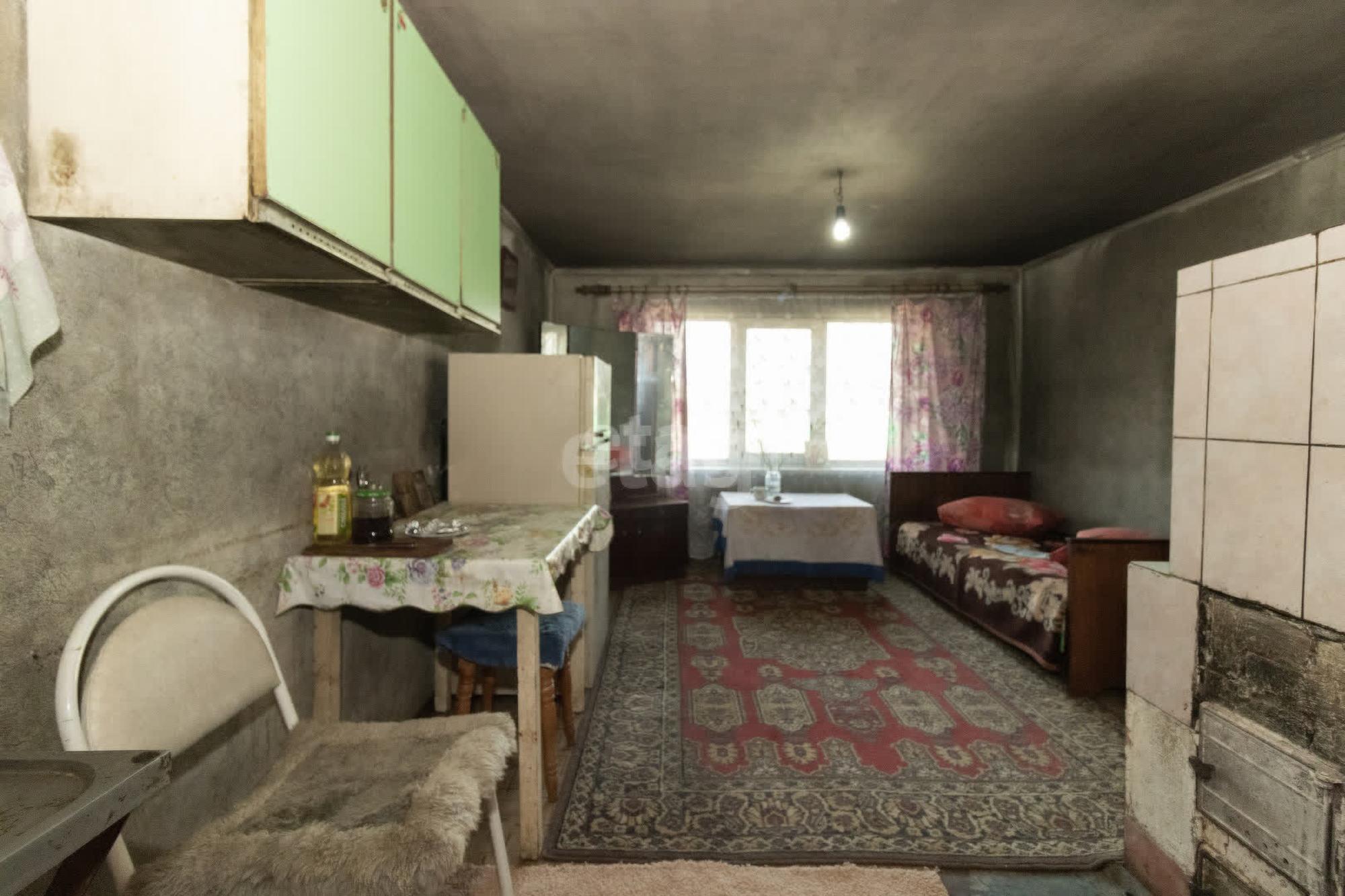 Купить дачу, дом, коттедж за 12 700 000 рублей на Хохлова, 28