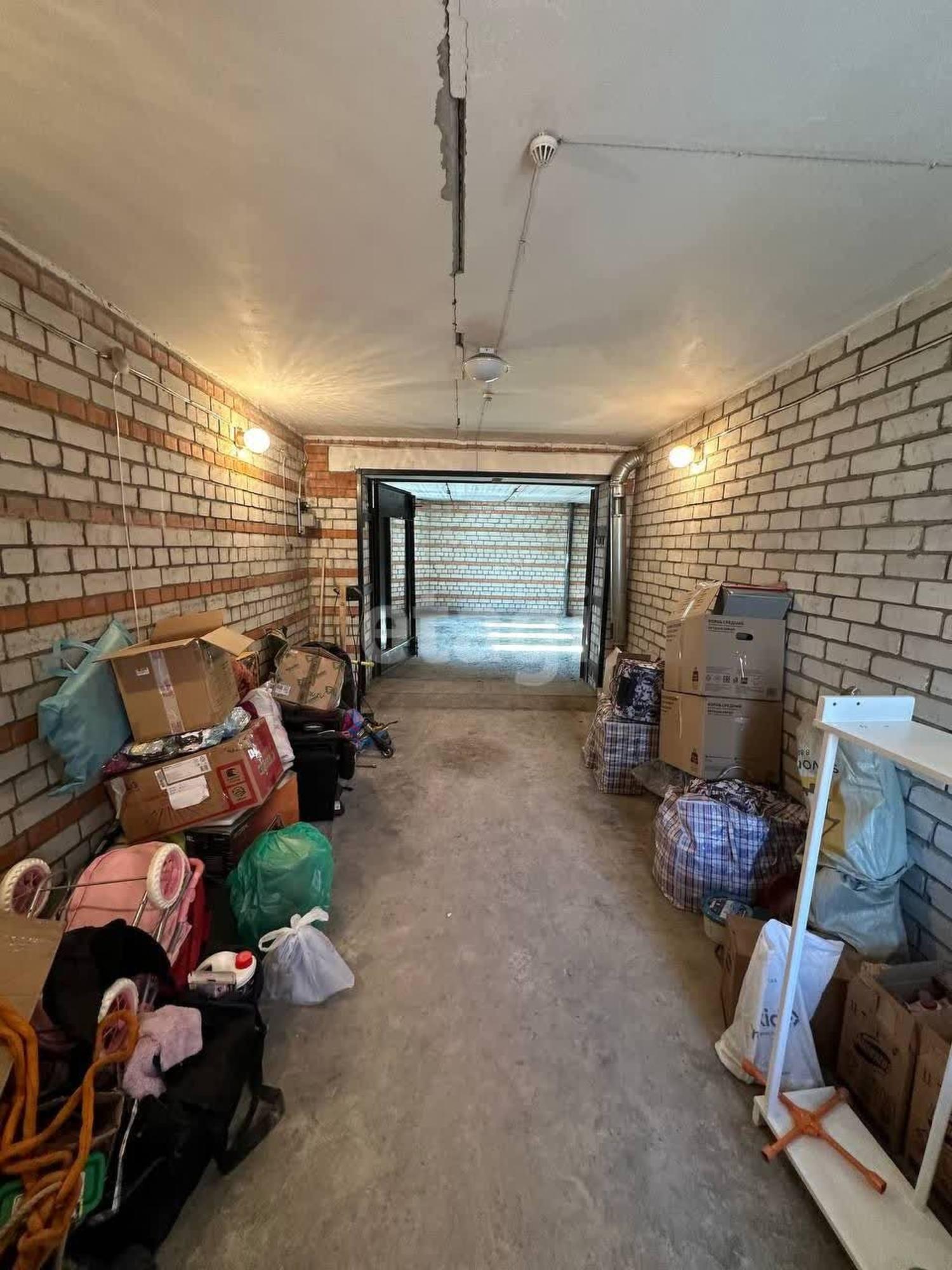 Купить гараж, место в паркинге за 950 000 рублей на Мельникайте 126 стр 2