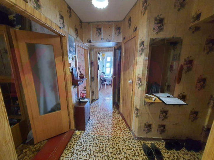 3-комн квартира микрорайон Парус ул.
