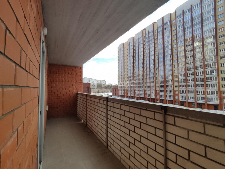 3-комн квартира улица Лакина