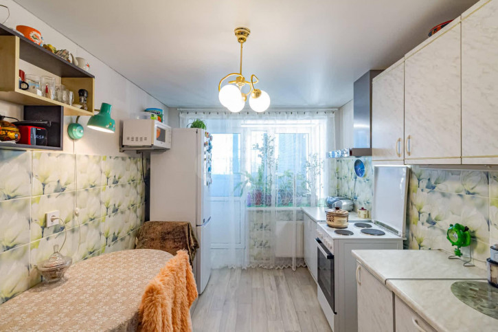 3-комн квартира Белозерское шоссе, 10
