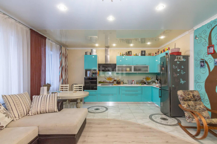 3-комн квартира Пригородная, 27