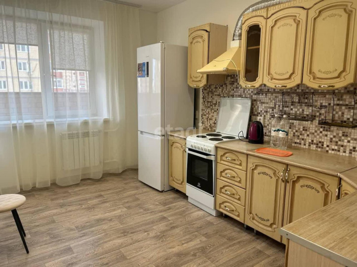 1-комн квартира Бориса Житкова, 2/2