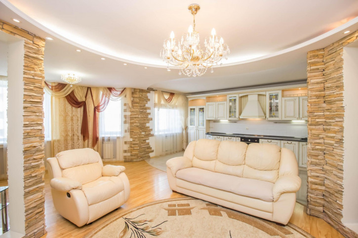 2-комн квартира Комсомольская, 58