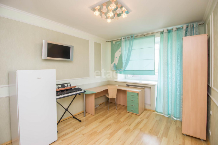2-комн квартира Комсомольская, 58