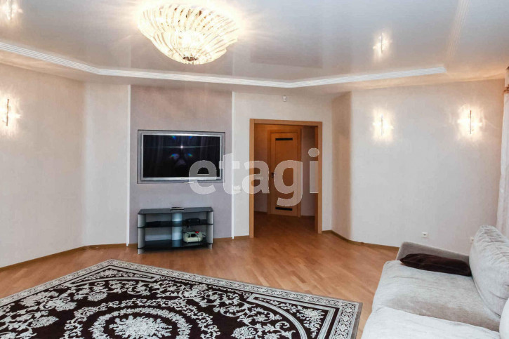 4-комн квартира Герцена, 82/1