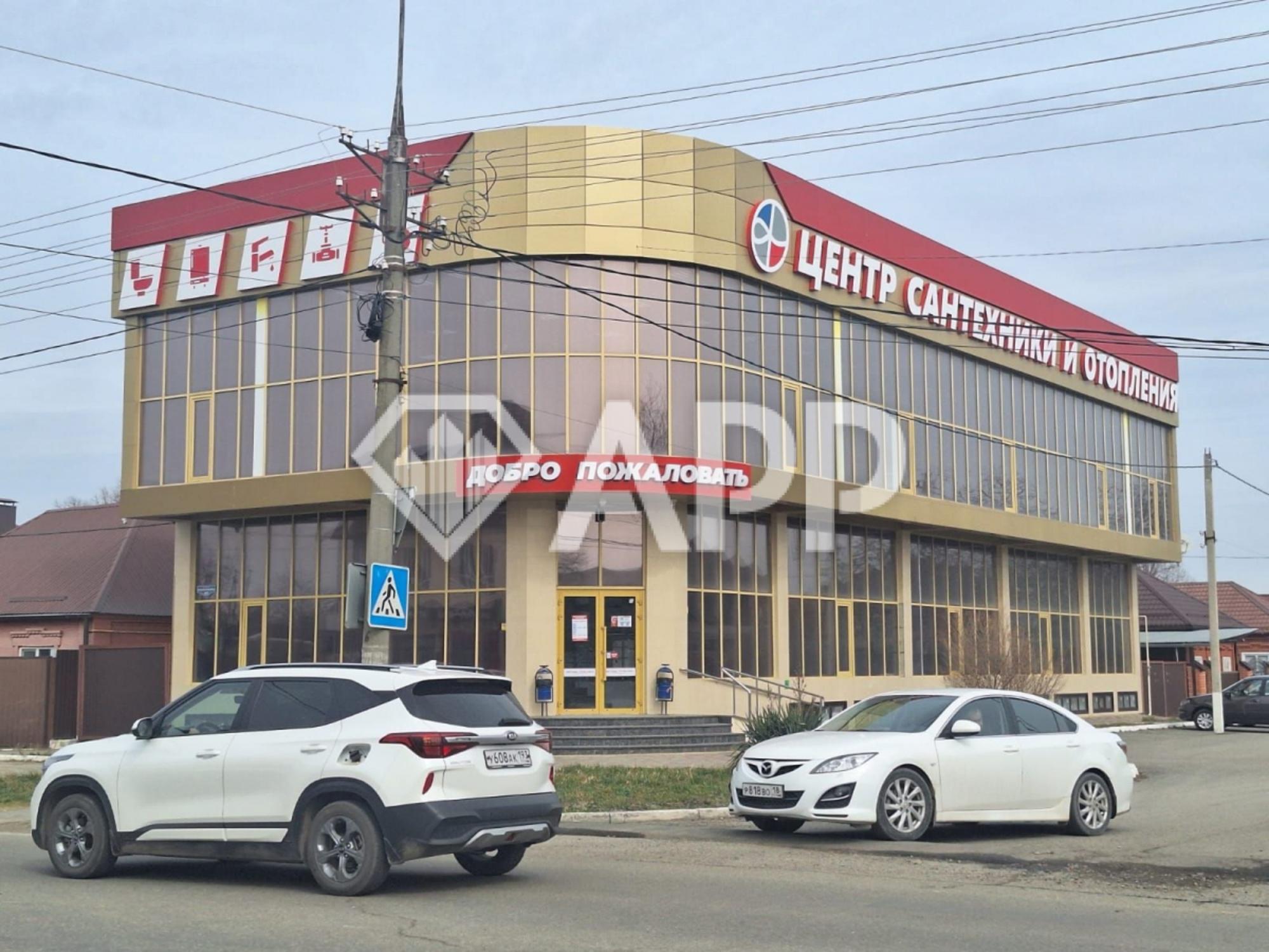 Купить торговое помещение за 69 000 000 рублей на ул Кропоткина, 153