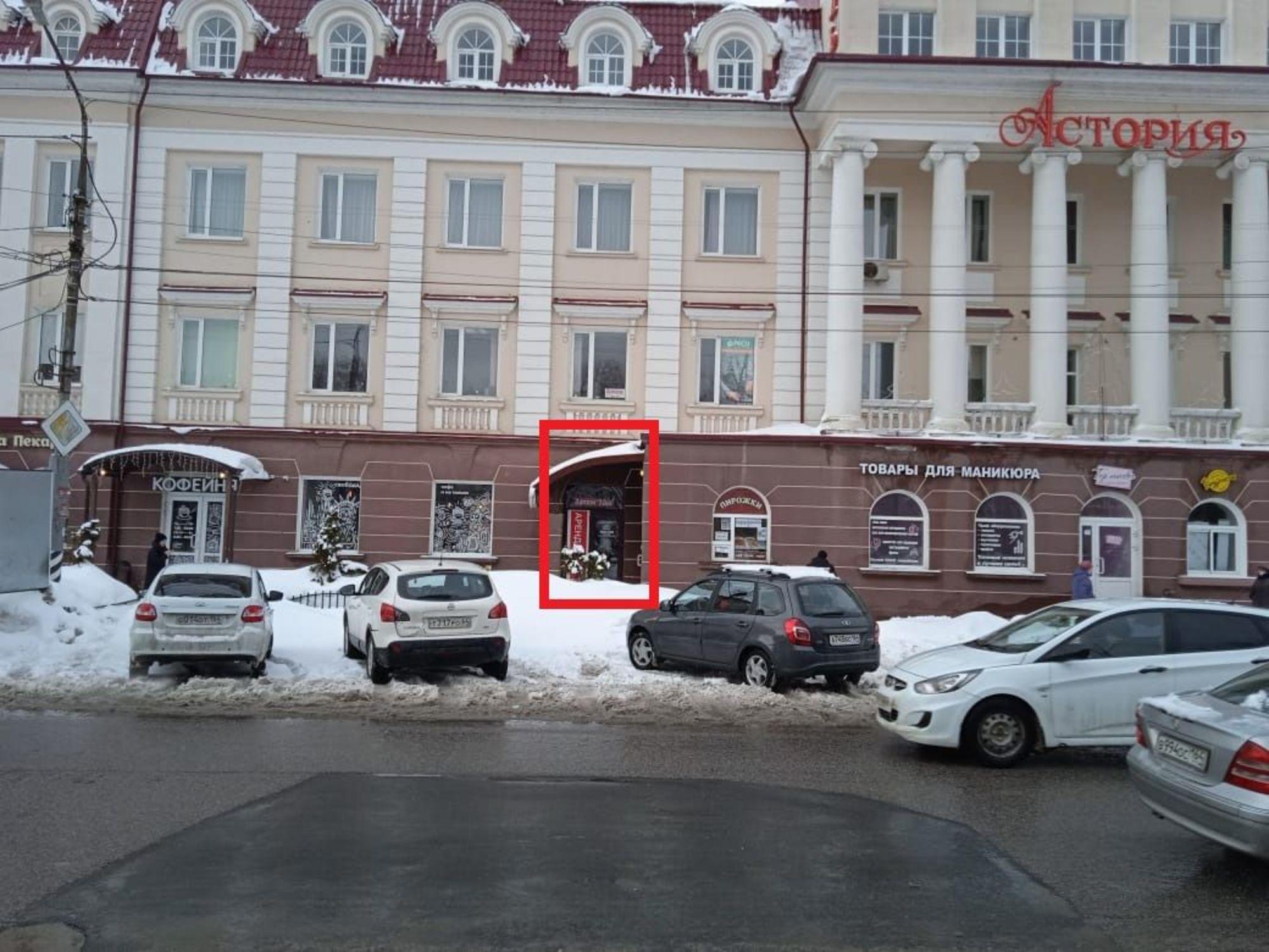 Сдать торговое помещение за 81 320 рублей на пл Свободы, 20