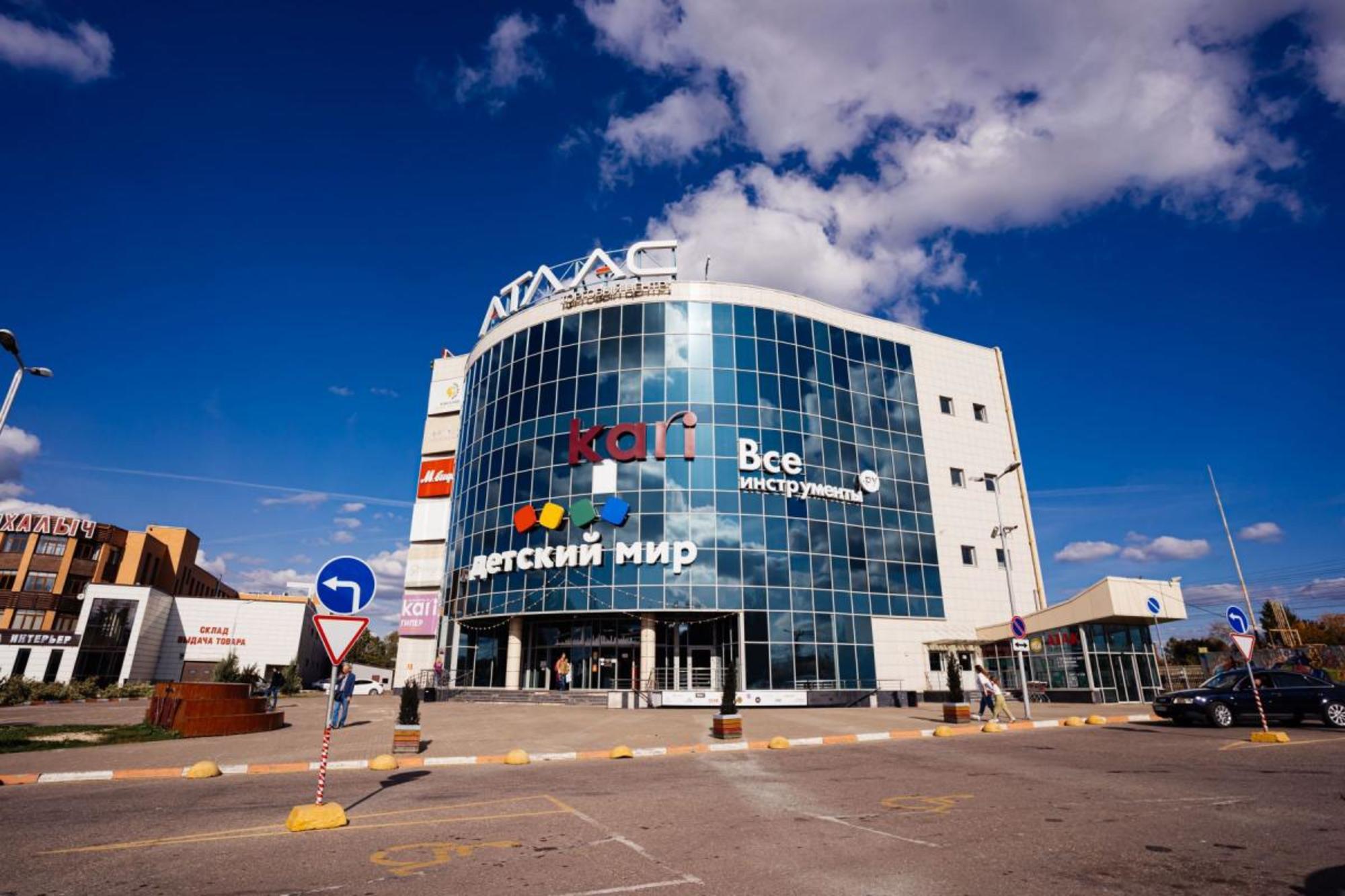 Сдать торговое помещение за 62 678 рублей на ул Красных Зорь, 16