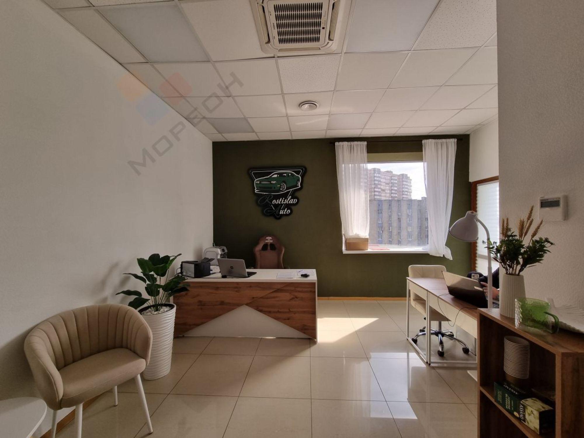 Купить офис, помещение под офис за 90 220 000 рублей на им Тургенева ул, 189/6