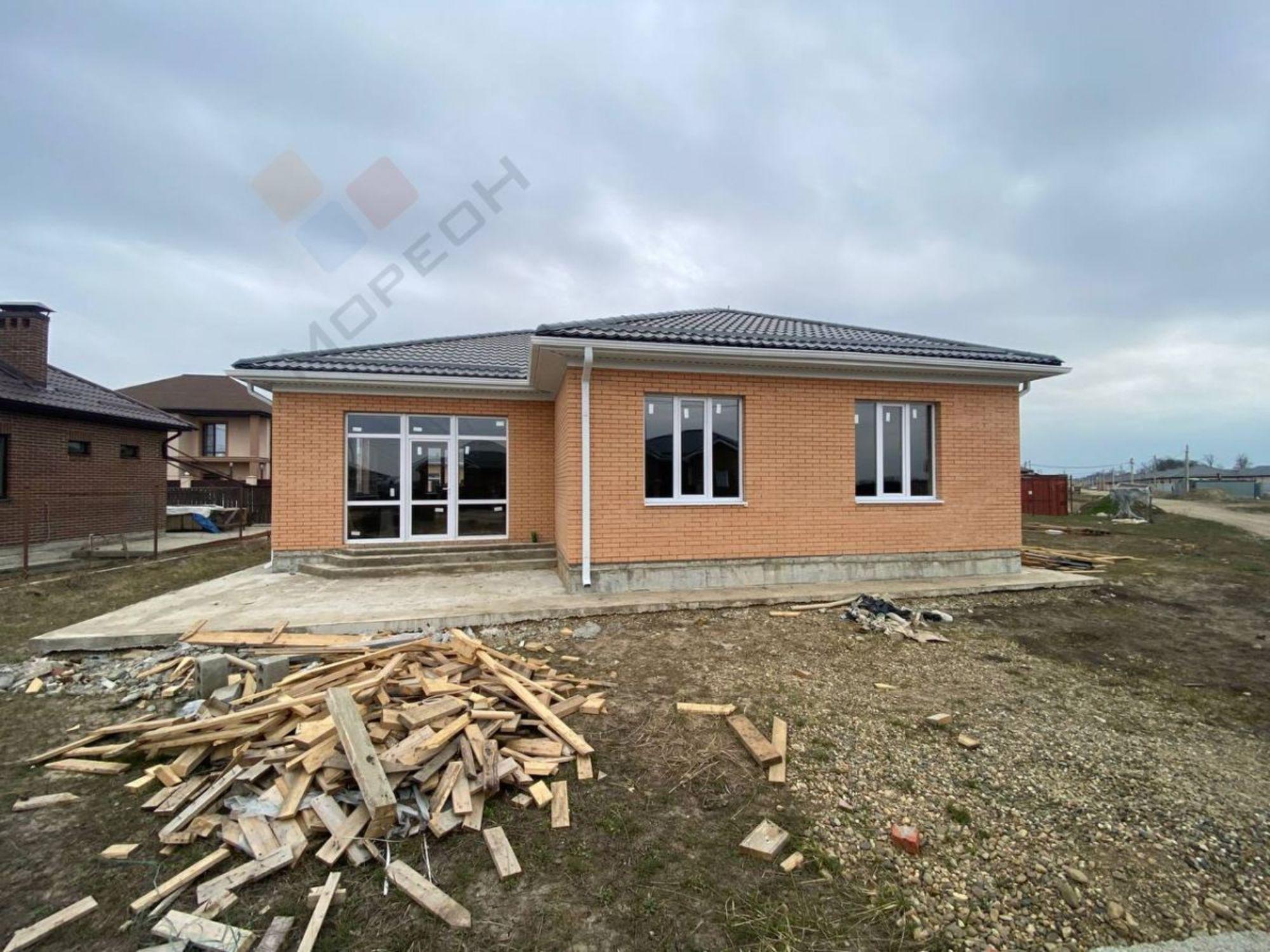 Купить дачу, дом, коттедж за 12 500 000 рублей на Краснодарская ул, 57