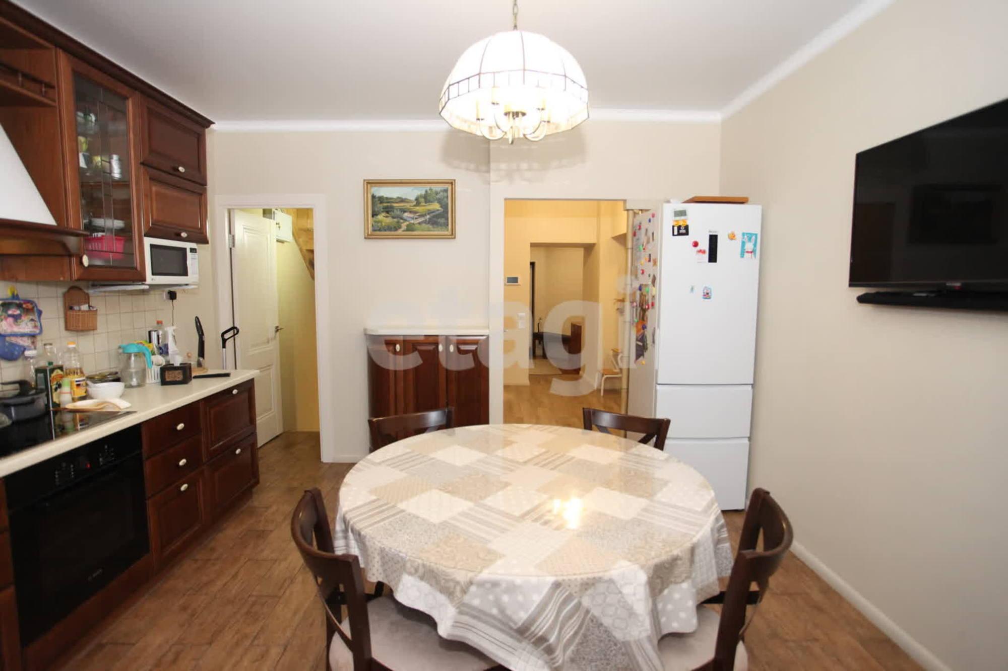 Купить дачу, дом, коттедж за 25 000 000 рублей на Победная, 10