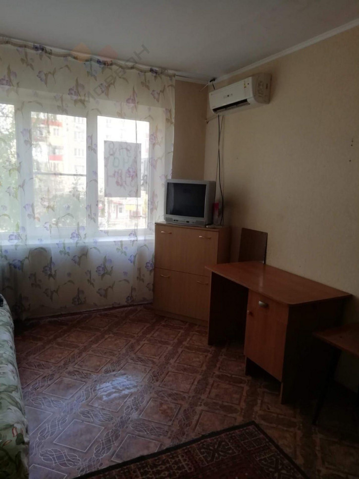 Комната Атарбекова ул, 52