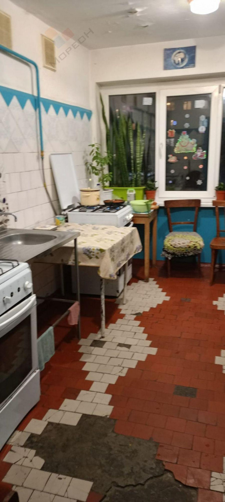 Комната Атарбекова ул, 52