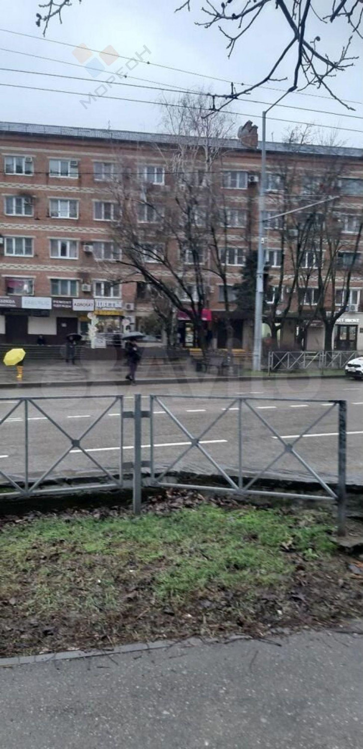 Комната Атарбекова ул, 52