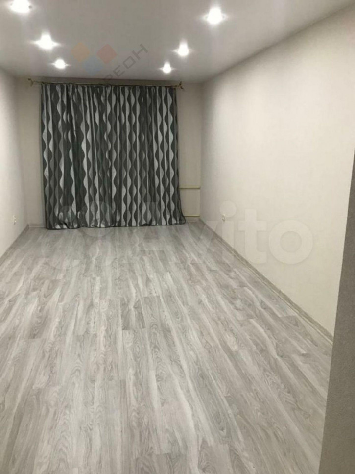 Комната Атарбекова ул, 52
