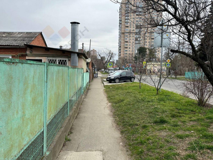Коттедж/дом Таманская ул, 135
