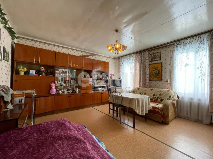 1-комн квартира Лобанова, 13