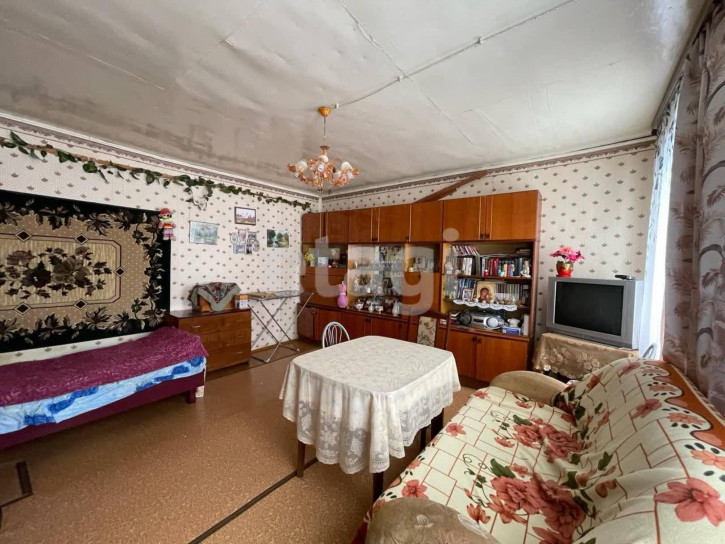 1-комн квартира Лобанова, 13
