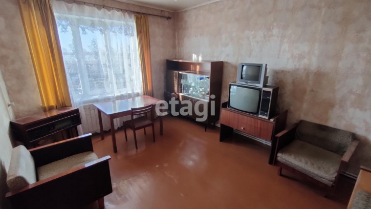 3-комн квартира Островского, 5а
