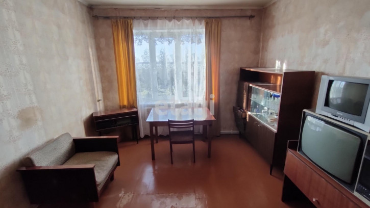 3-комн квартира Островского, 5а