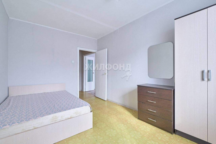 2-комн квартира Суворова улица, д.14
