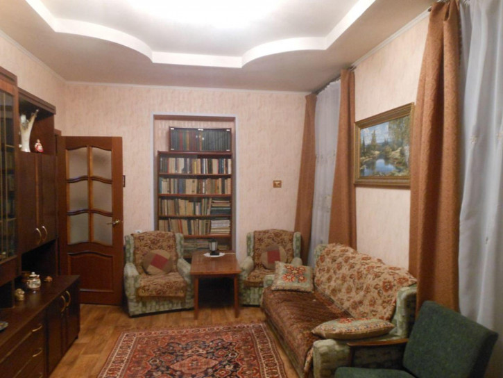 2-комн квартира Суворова ул, 3