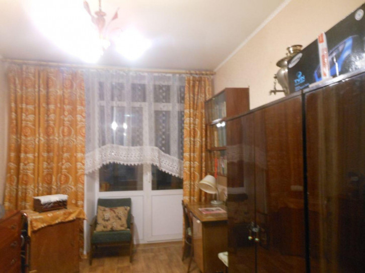 2-комн квартира Суворова ул, 3