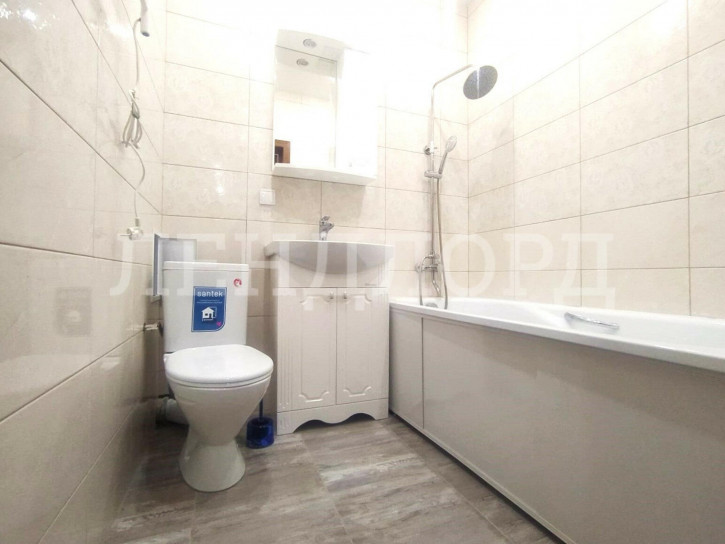 3-комн квартира улица Шаповалова, 1Ес1
