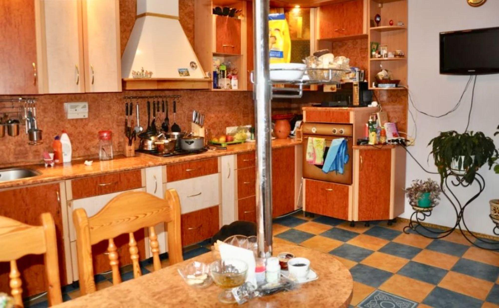 Купить дачу, дом, коттедж за 16 000 000 рублей на Овражный пер, 14