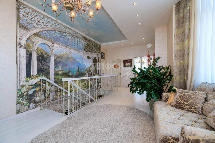 4-комн квартира Кирова улица, д.25