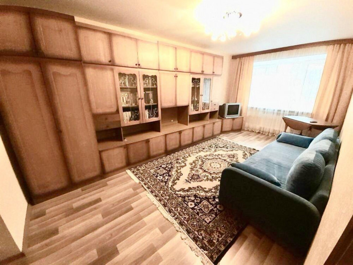 2-комн квартира Чкалова ул, 57