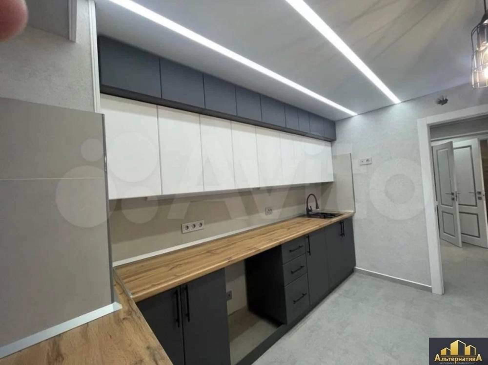 Купить квартиру за 12 500 000 рублей на Островского ул.