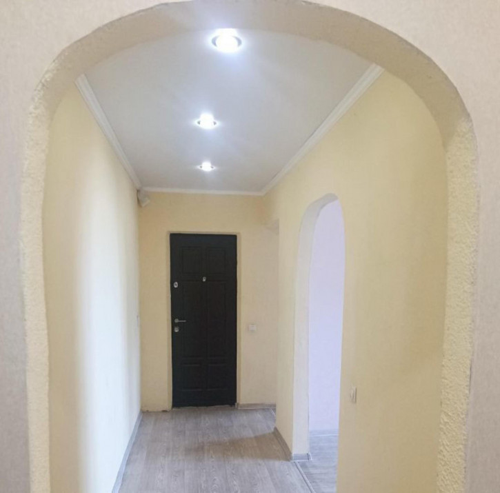 3-комн квартира им Батавина П.Ф. ул., 6