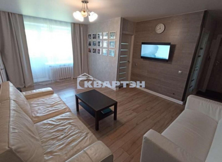2-комн квартира Блюхера, 10