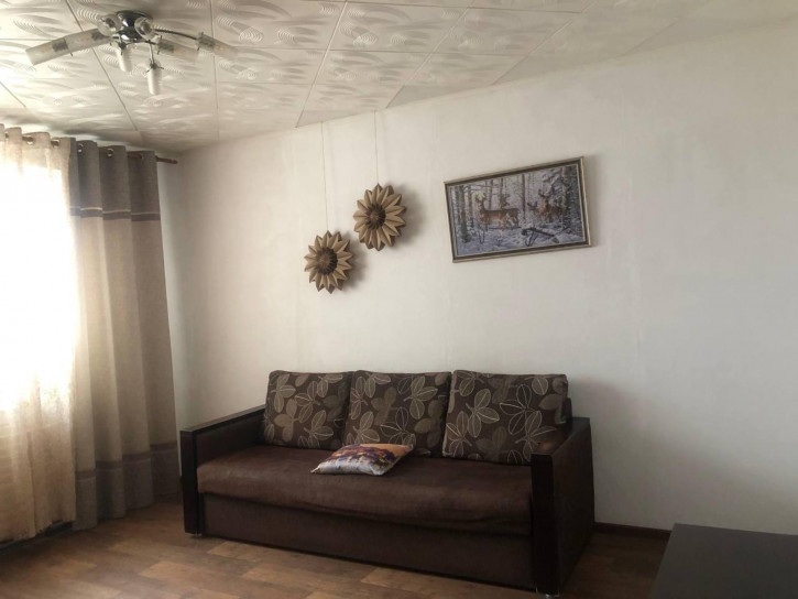 3-комн квартира Дружбы Народов пр-кт, 90