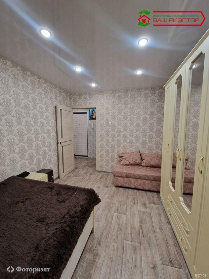 3-комн квартира Строителей пр-кт, 20