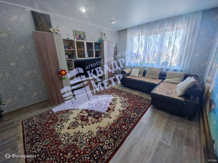 3-комн квартира Братьев Захаровых ул, 142