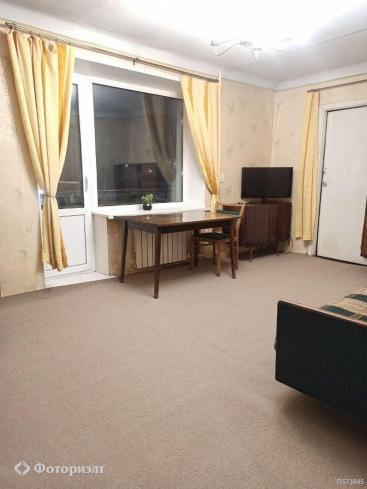 3-комн квартира Московское ш, 1