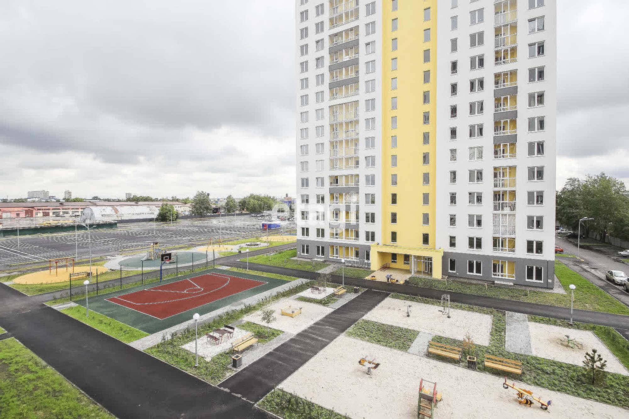 Купить квартиру за 4 890 000 рублей на Ветеранов труда, 9а/4