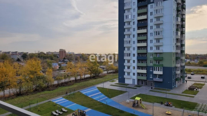 1-комн квартира в новом доме Героев космоса, 13