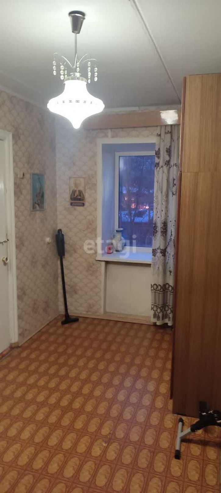 3-комн квартира Мельникайте, 58