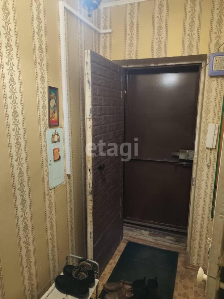 3-комн квартира Мельникайте, 58