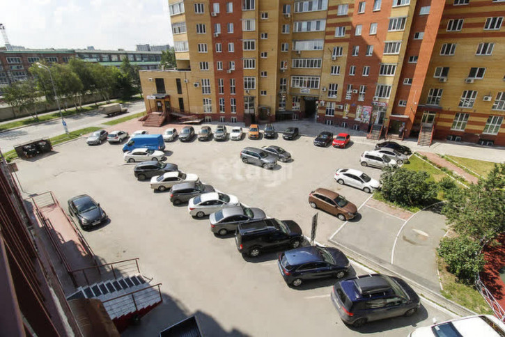 2-комн квартира Клары Цеткин, 61/6