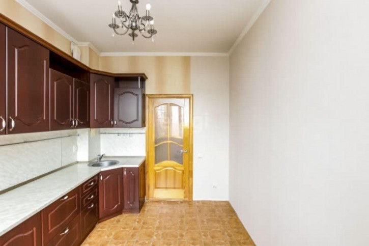 3-комн квартира Кузнецова, 16
