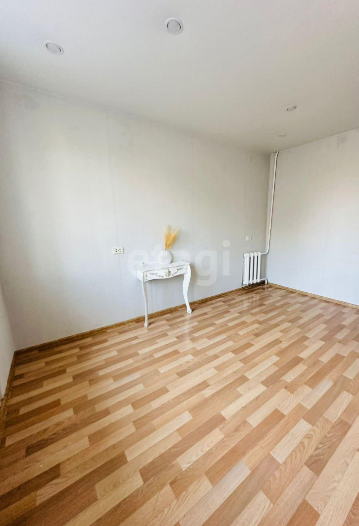 1-комн квартира Ватутина, 16