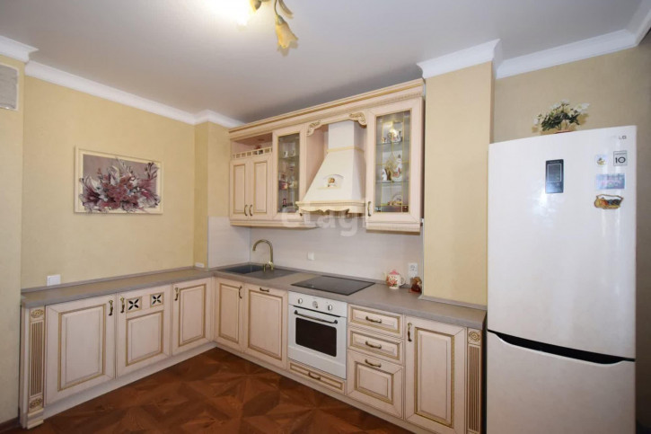 3-комн квартира Пароходская, 4