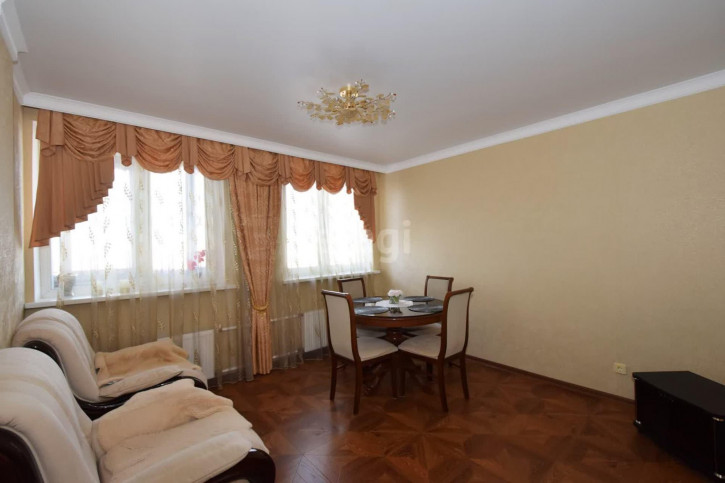 3-комн квартира Пароходская, 4