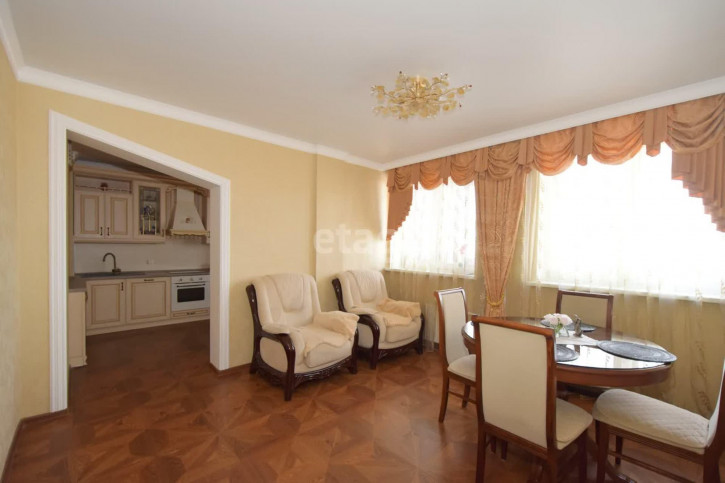 3-комн квартира Пароходская, 4