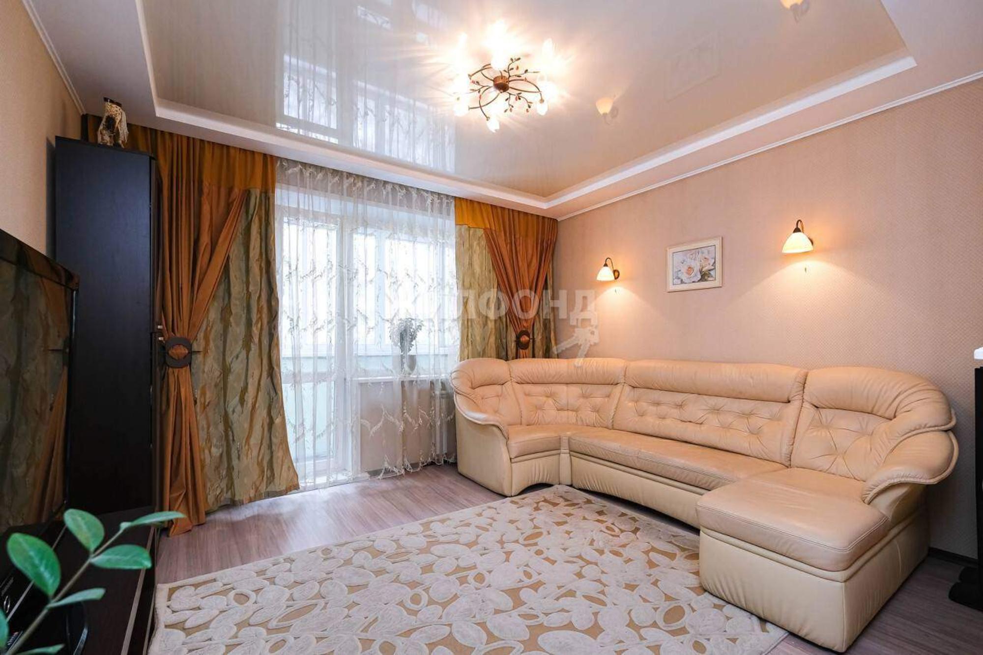 Купить квартиру за 10 500 000 рублей на Красный проспект, д.102/4
